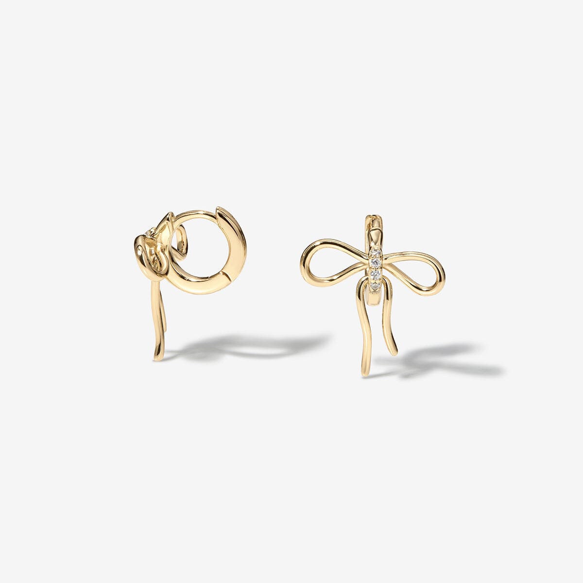 Cliff bow huggie earrings
